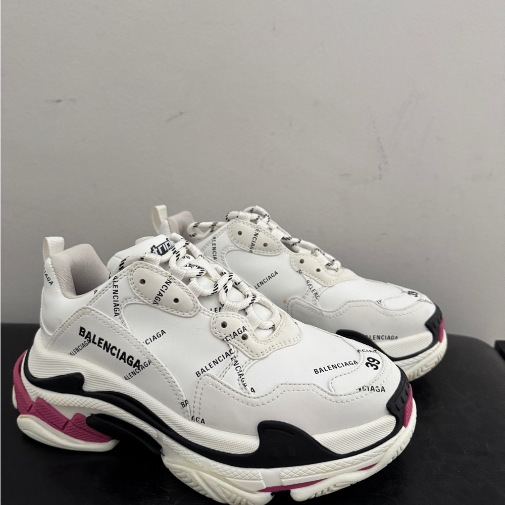 Balenciaga White and Pink Sneakers - Picture 8 of 9